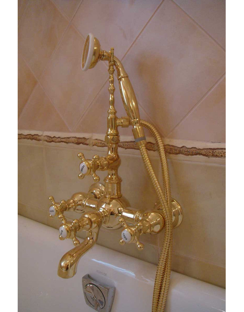 Retro Bath shower set in interior - Bronces Mestre