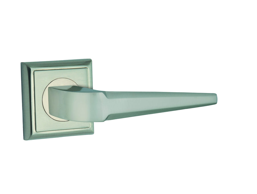 Bronces Mestre Domo Door lever handles set on roses - 0R6454