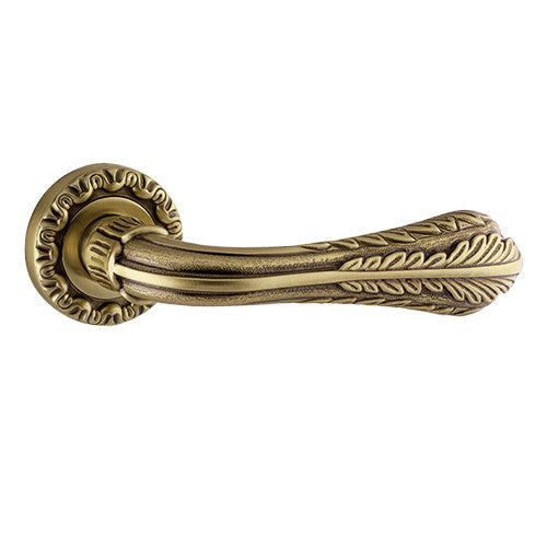 Bronces Mestre Treasure Door lever handles set on roses - 0R7524