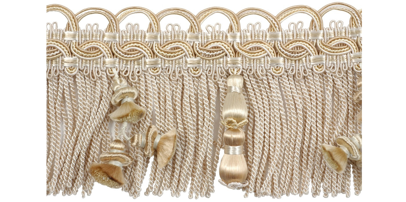 Grandeur Fringe 2
