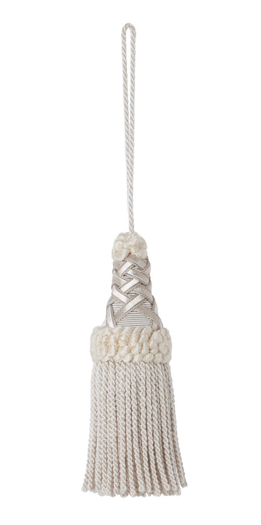 Velmore Tassel