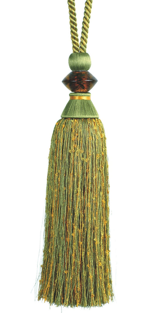 Wynvalea Tassel