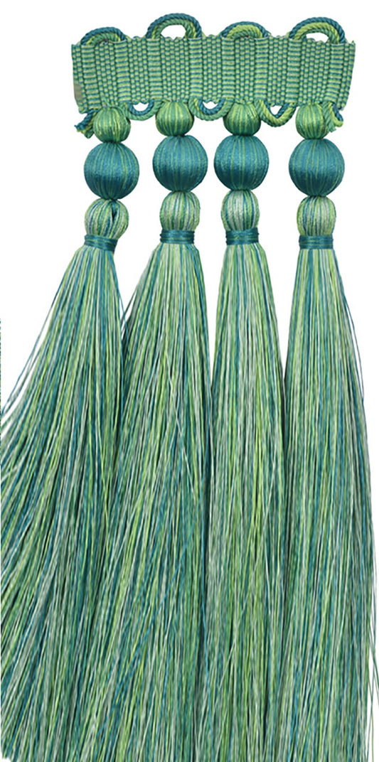 Karessa Fringe 4
