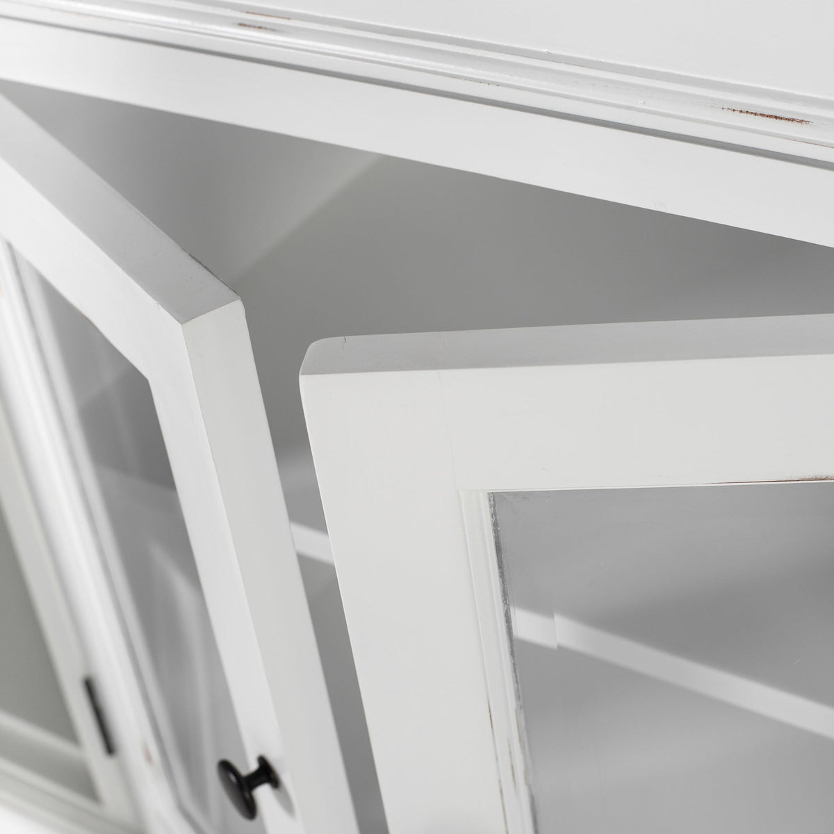 Buffet with 4 Doors 3 Drawers White Distress & Deep Brown - Lifestyle View | Marcottestyle