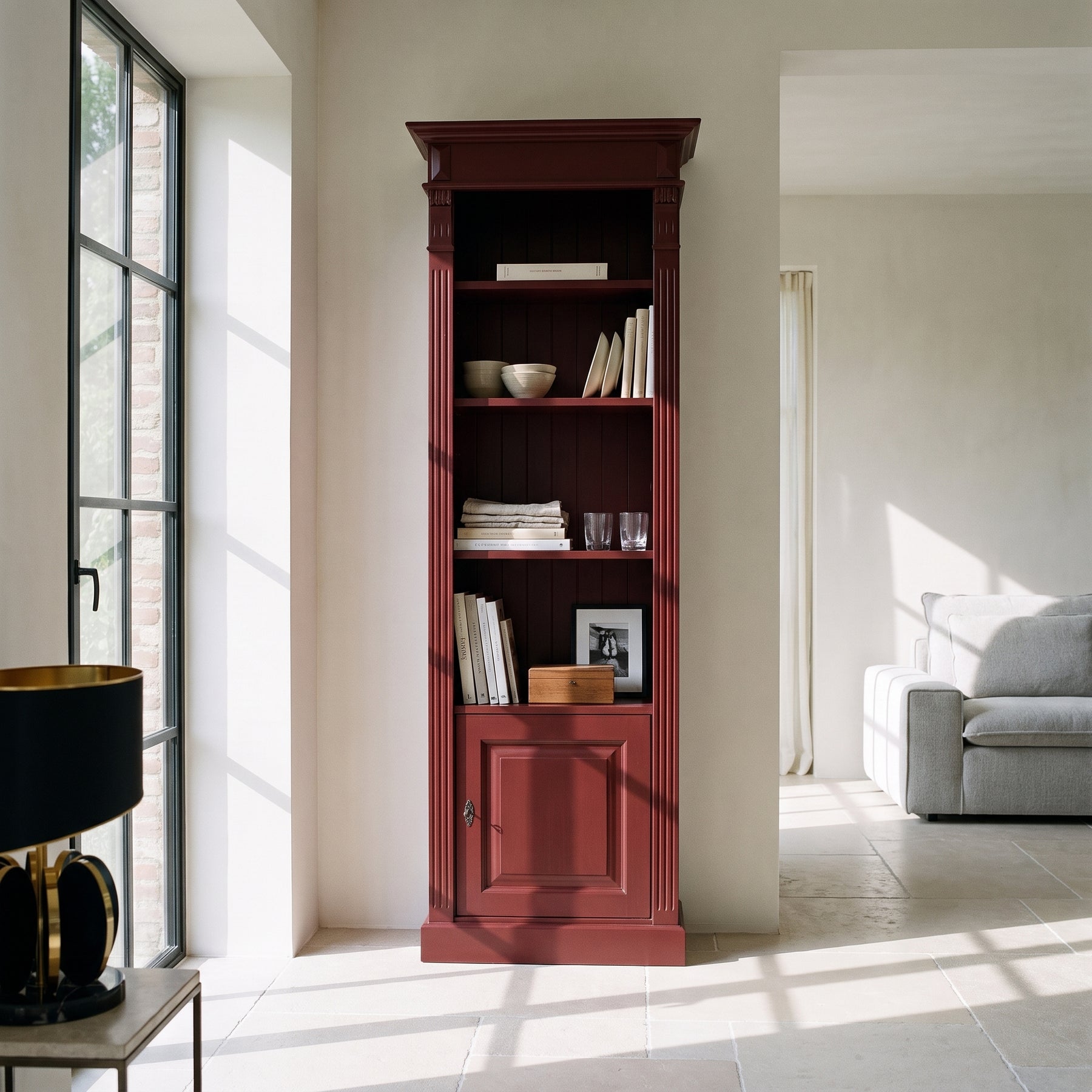 Bookcase Sarlat in bordeaux, in an interior, 71 x 39 x 197 cm