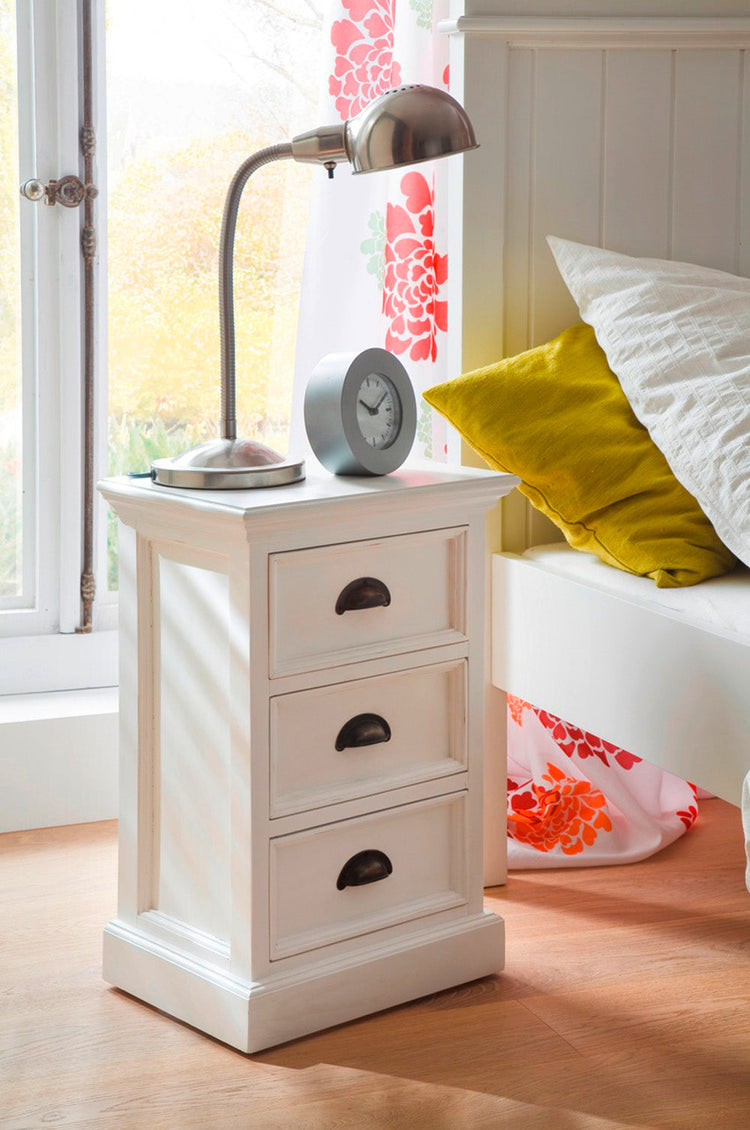 Halifax Storage Unit / Bedside Chest 3 Drawers - Blanc - lifestyle | Marcottestyle