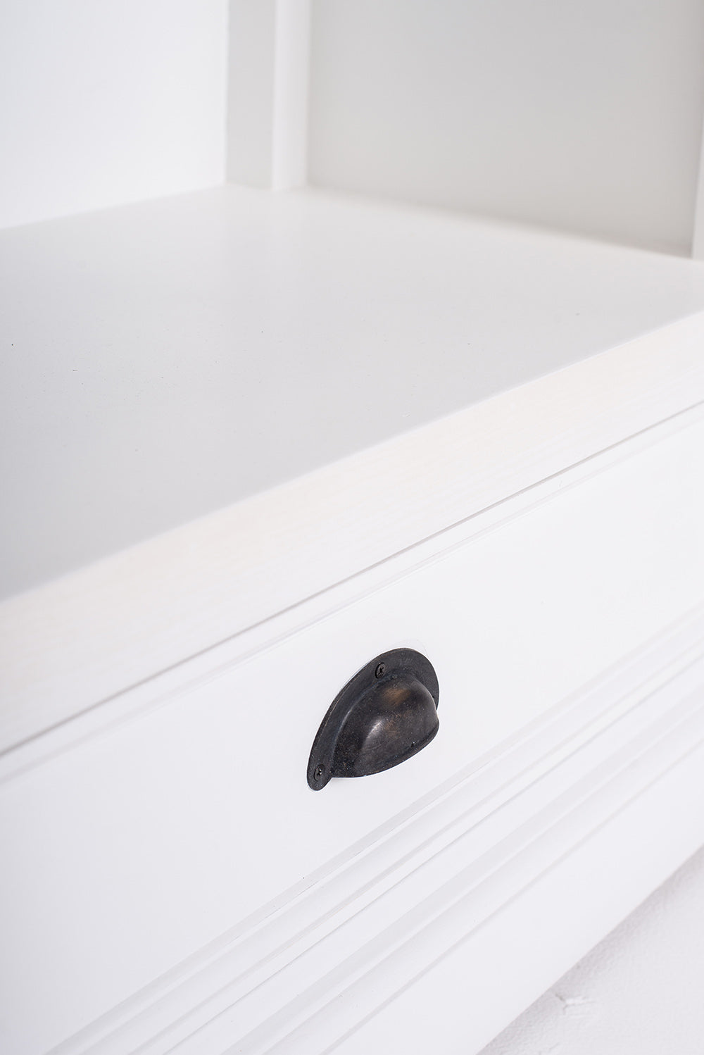 Halifax Medium Bookcase - White – lifestyle | Marcottestyle