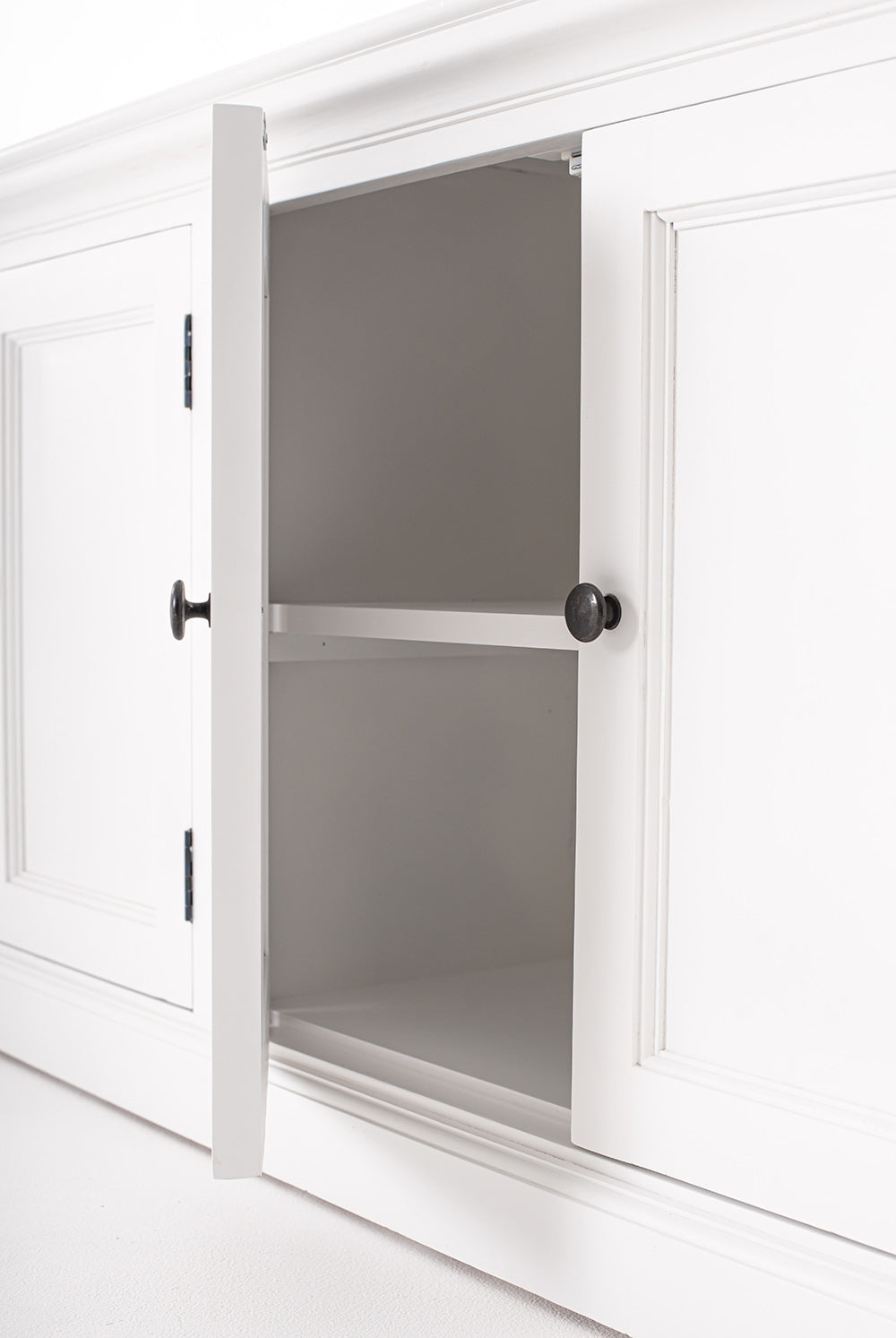 Halifax Large Hutch Bookcase - White – lifestyle | Marcottestyle