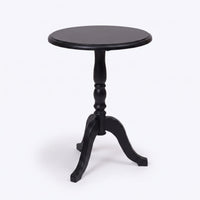 Coffee Table Margaux in black, three-quarter view from the front left, 60 x 60 x 78 cm