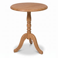Coffee Table Margaux in solid oak, three-quarter view from the front left, 60 x 60 x 78 cm