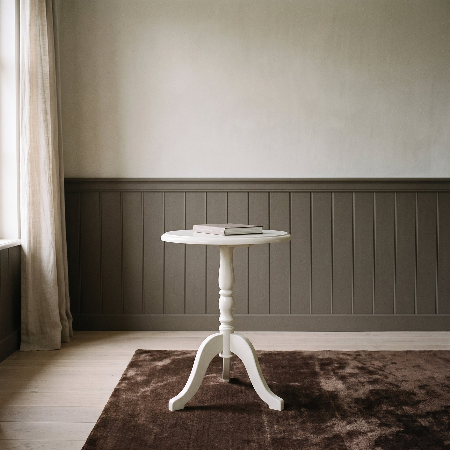 Coffee Table Margaux in white, in an interior, 60 x 60 x 78 cm