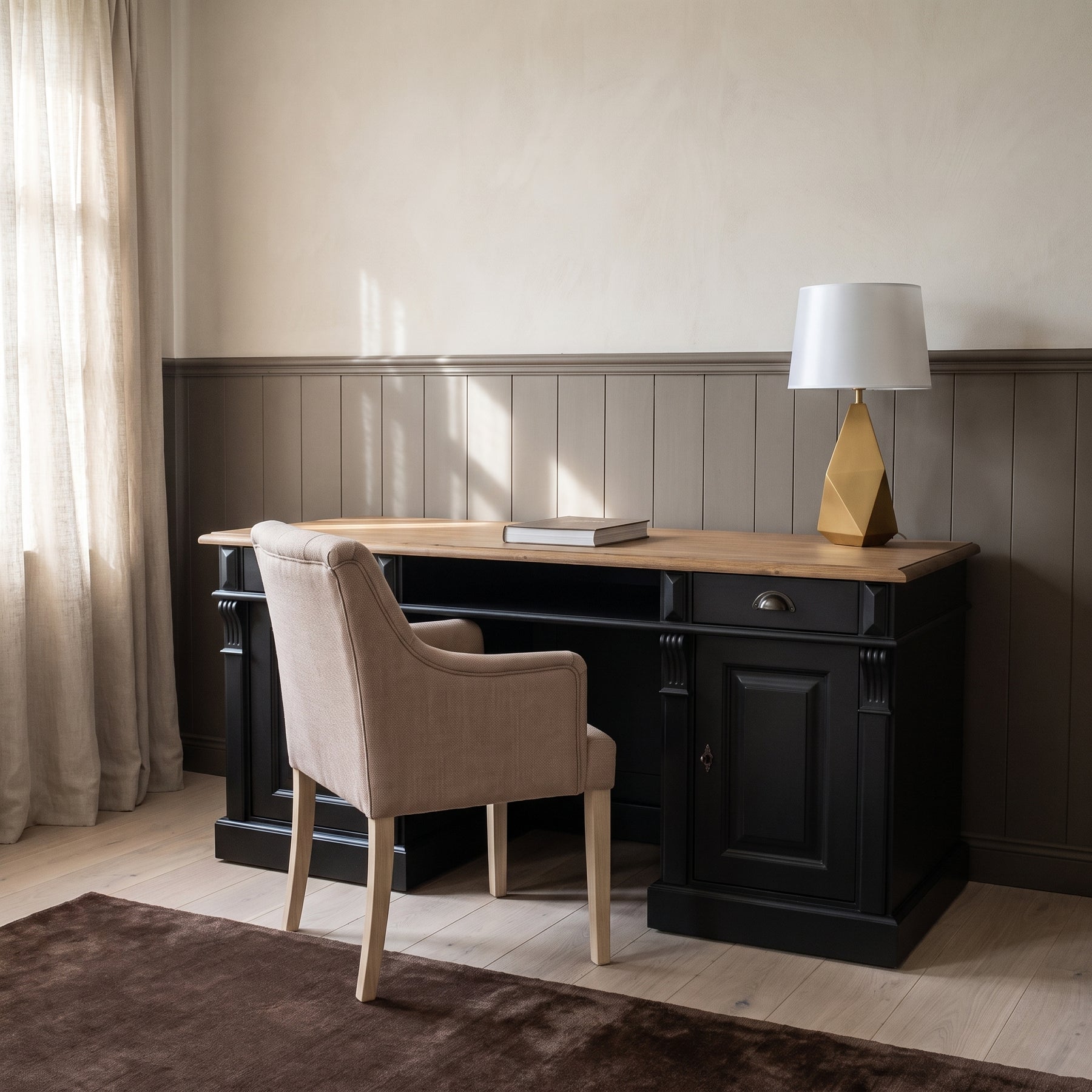 Desk Montreuil in black, in an interior, 160 x 70 x 78 cm