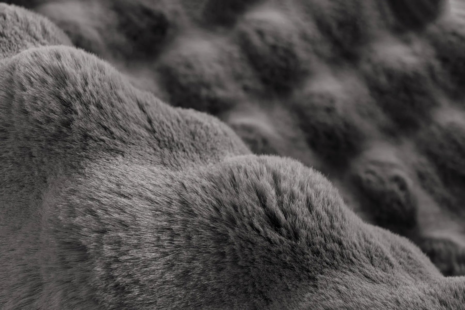 High-Pile Rug - Marenne Anthracite