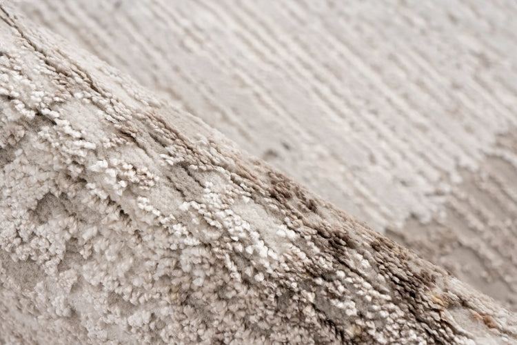 High-Pile Rug - Riveda Taupe Border
