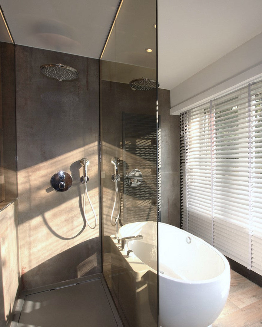 Badkamer-interieur in landelijk-klassieke stijl van Marcotte Style