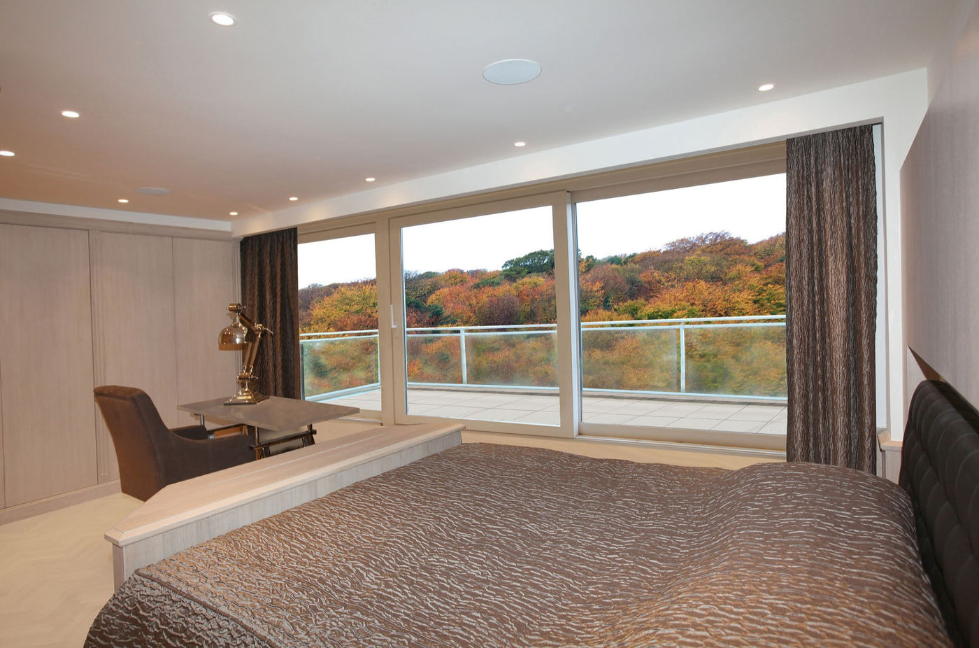 Marcotte Style strak landelijke slaapkamer penthouse