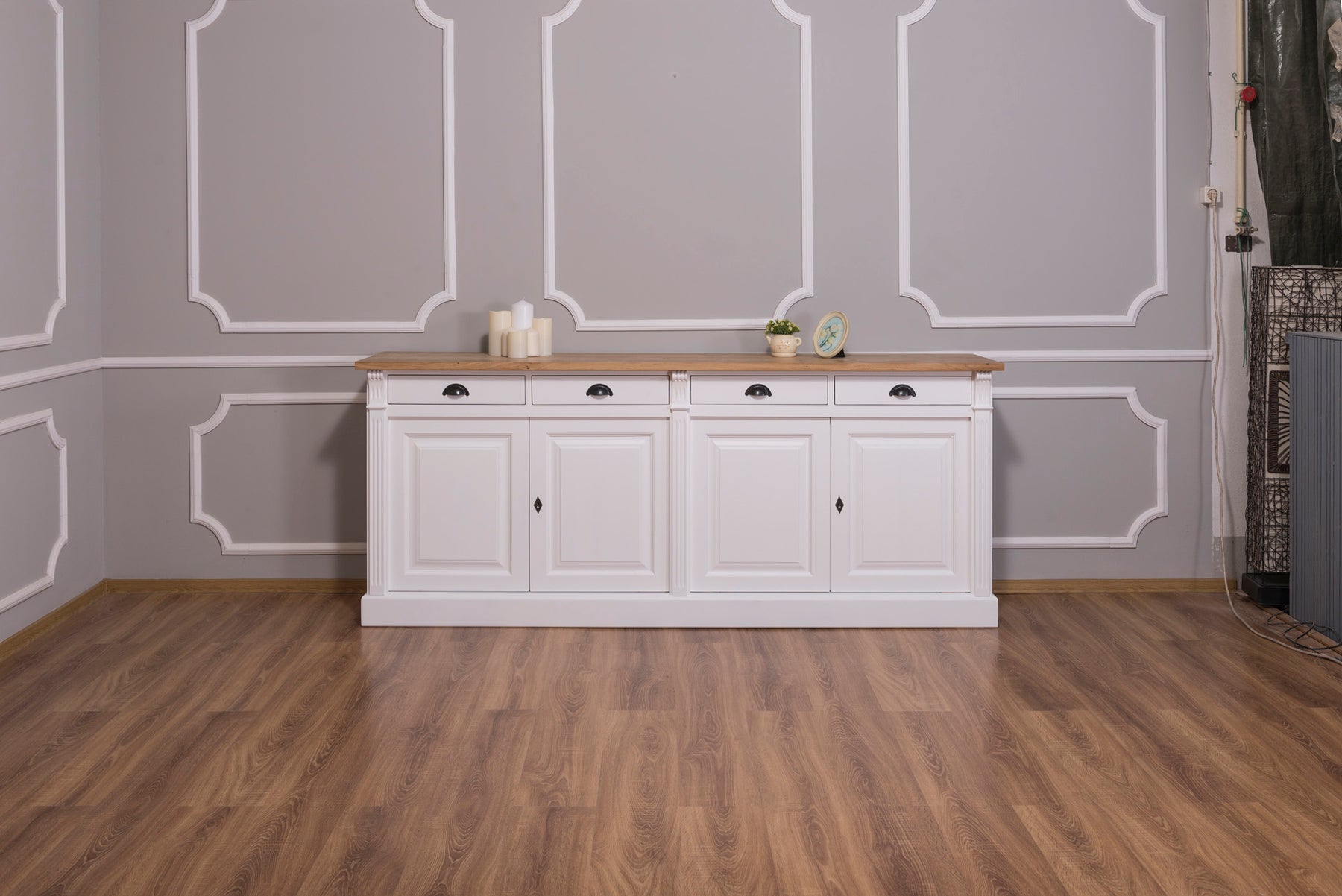 Wexford Buffet bas – Massif Chêne Top and Blanc Base | Classique 4-Porte Armoire de rangement