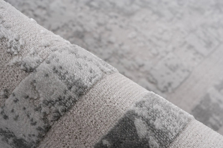 Low-Pile Rug - Alvora Silver
