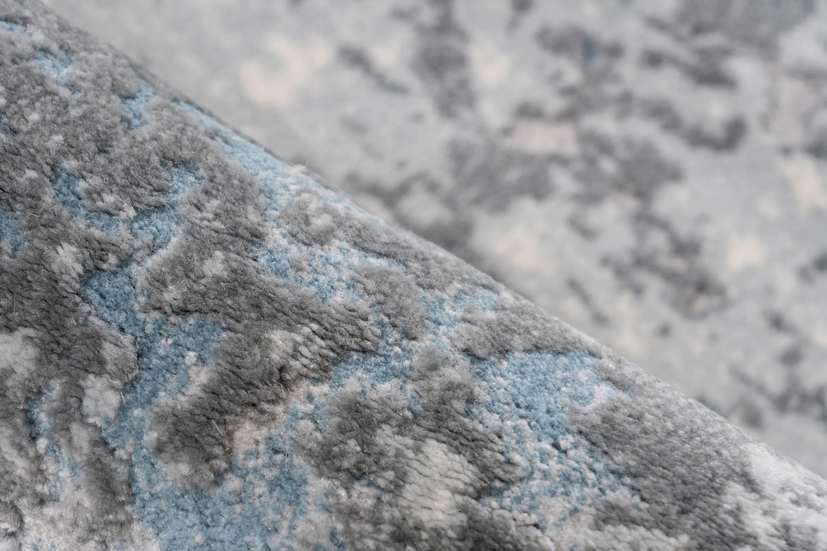 Low-Pile Rug - Alvora Blue Distressed