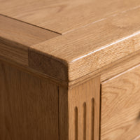 Sideboard Loches in solid oak, close-up of the finish and construction, 110 x 52 x 78 cm