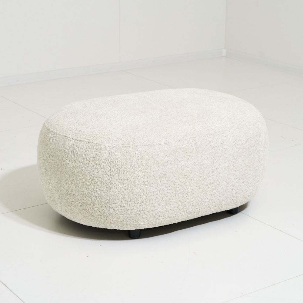Pouf Cavallo – Cream Bouclé Ottoman 90×64×42 cm | Marcottestyle