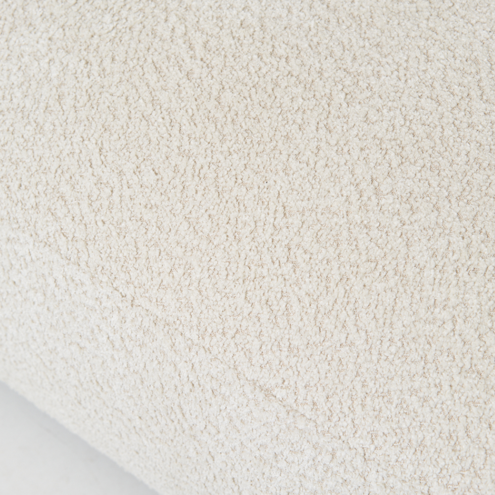 Pouf Cavallo – Cream Bouclé Ottoman 90×64×42 cm | Marcottestyle