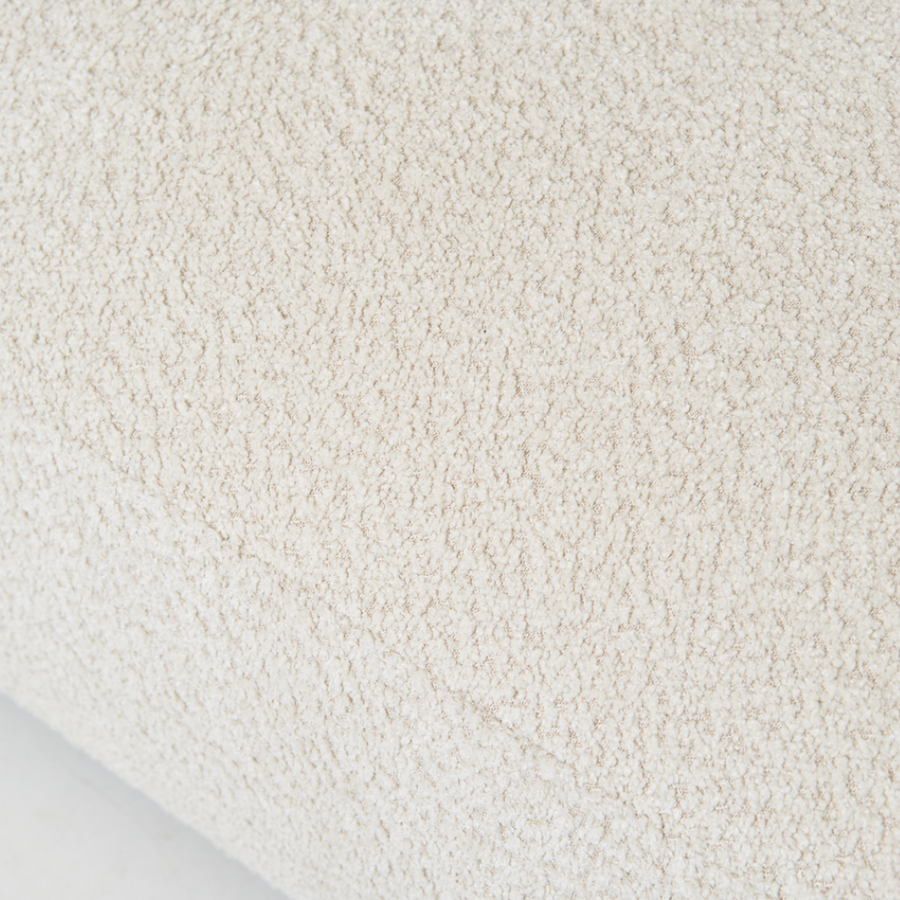 Pouf Cavallo – Cream Bouclé Ottoman 90×64×42 cm