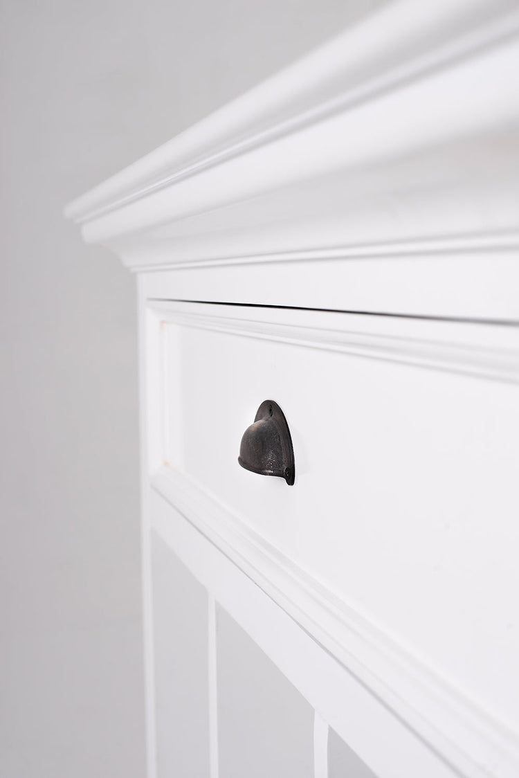 Halifax Grand Bedside Table with Dividers - Classic Blanc - Photo lifestyle | Marcottestyle