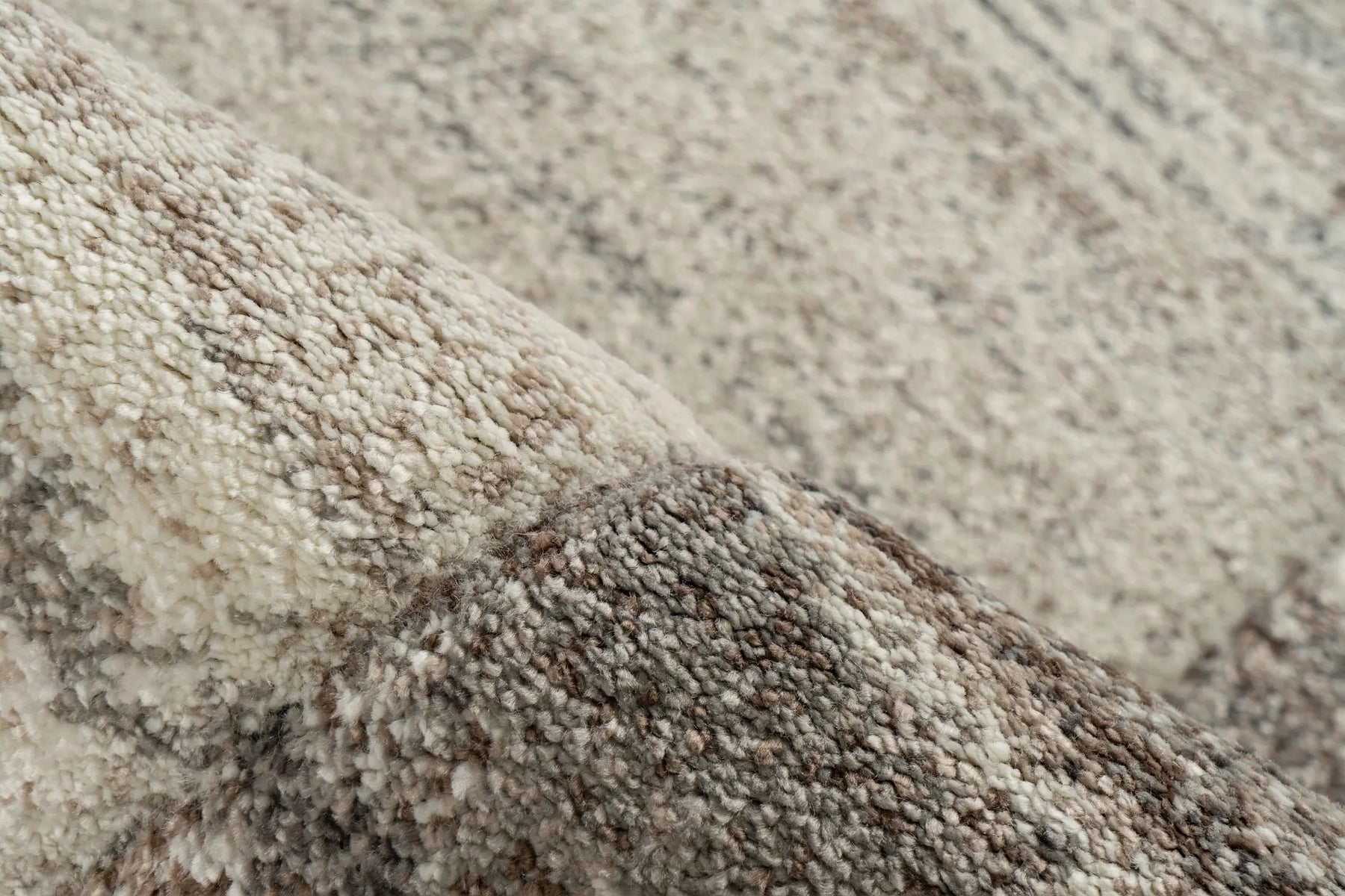 High-Pile Rug - Faventa Silver / Beige