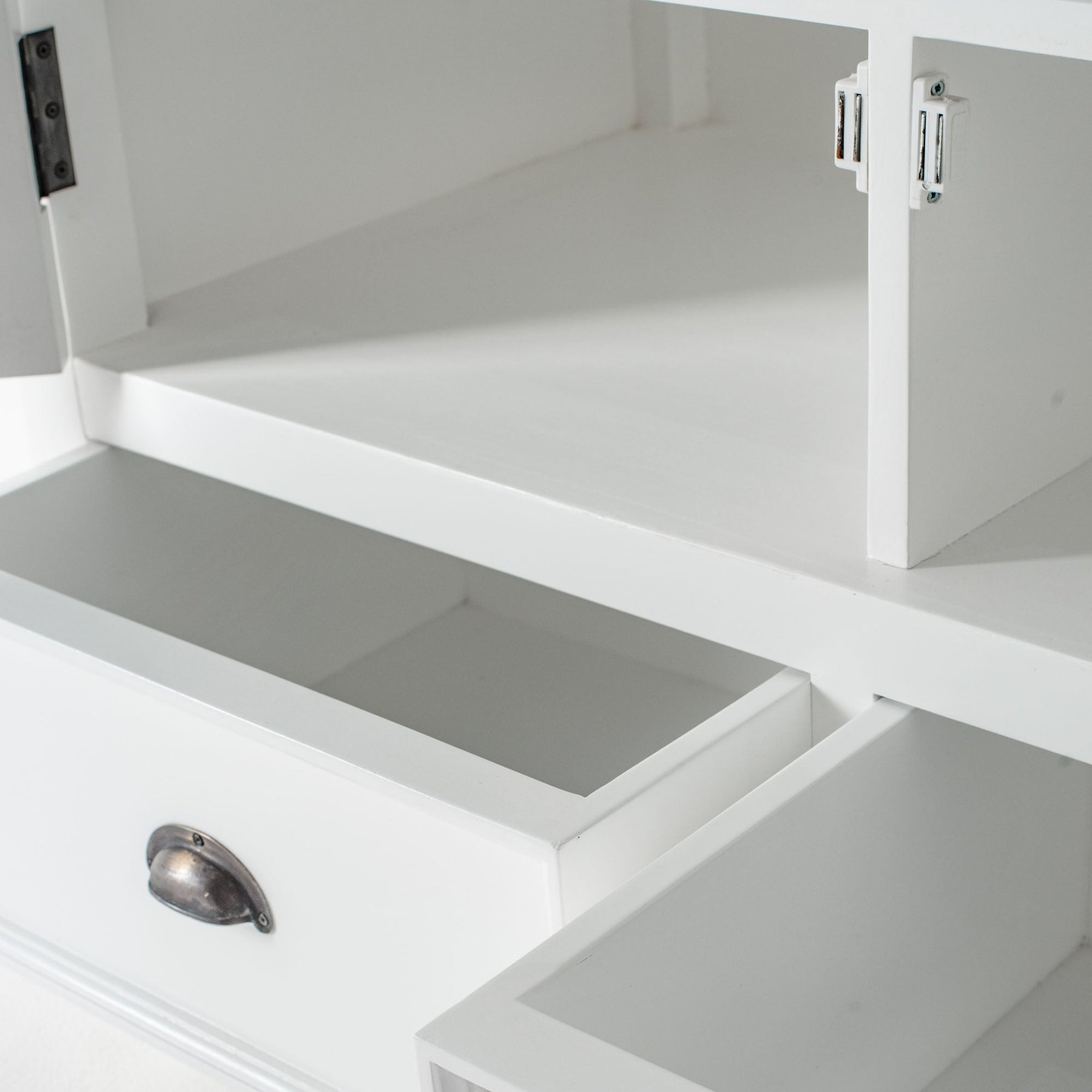 Armoire avec 3 portes - Lifestyle View | Marcottestyle