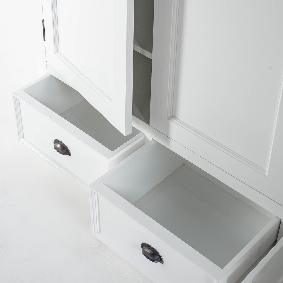 Wardrobe with 3 Doors - Lifestyle-foto | Marcottestyle