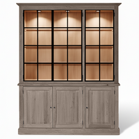 Wexford Display Cabinet - Braune Eiche mit 3 Glasscheibentüren | Marcottestyle