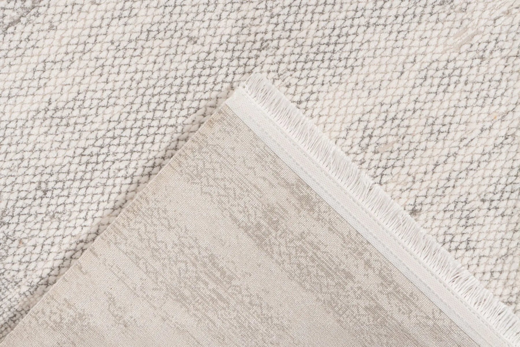 Low-Pile Rug - Fiore Silver