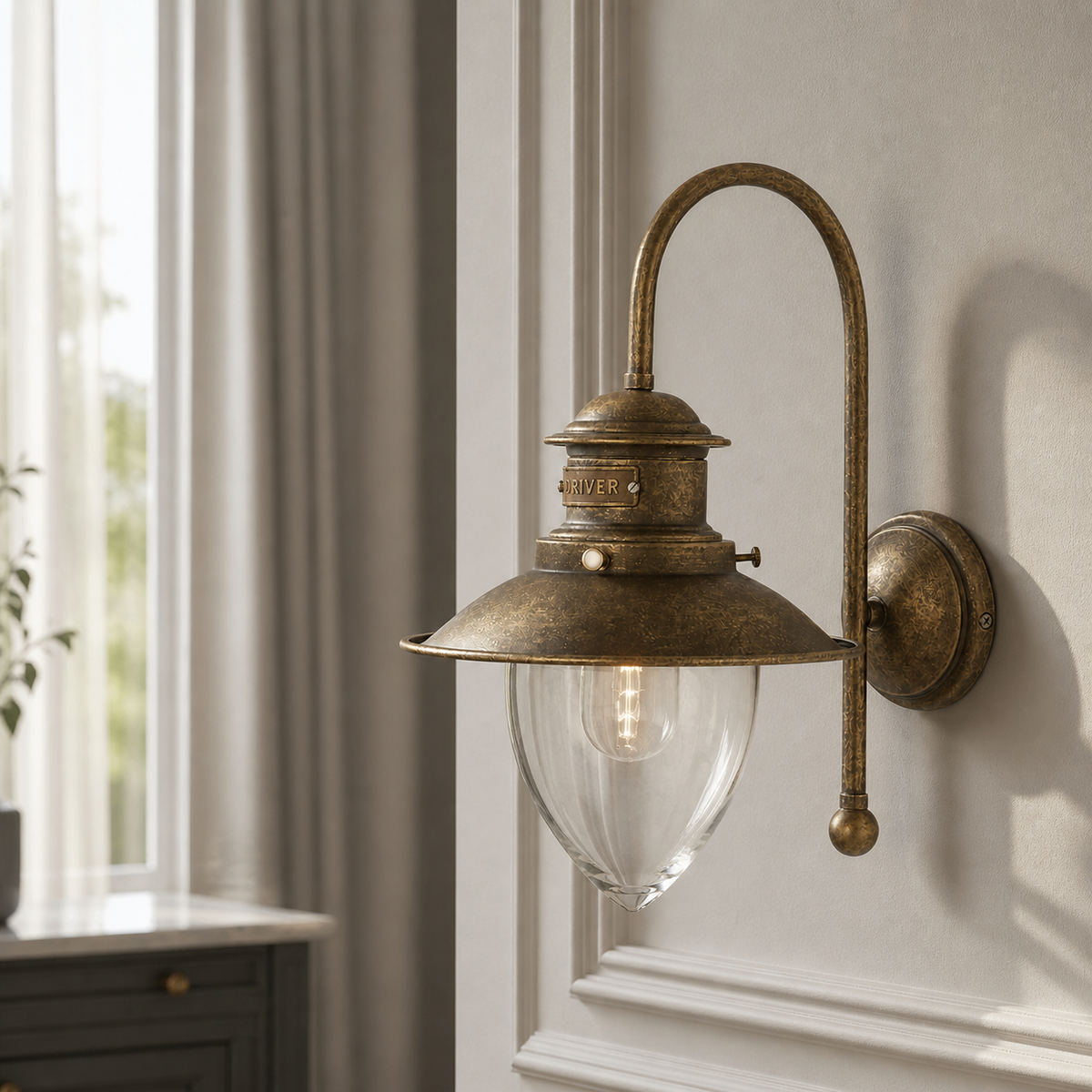 Wall Lamp Embla 2936M - Antique Brass