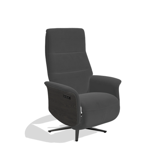 Sillón reclinable Atlas 6685 en Piel B905 (antracita), paneles laterales de madera en tabaco, base metálica en negro, vista en ángulo
