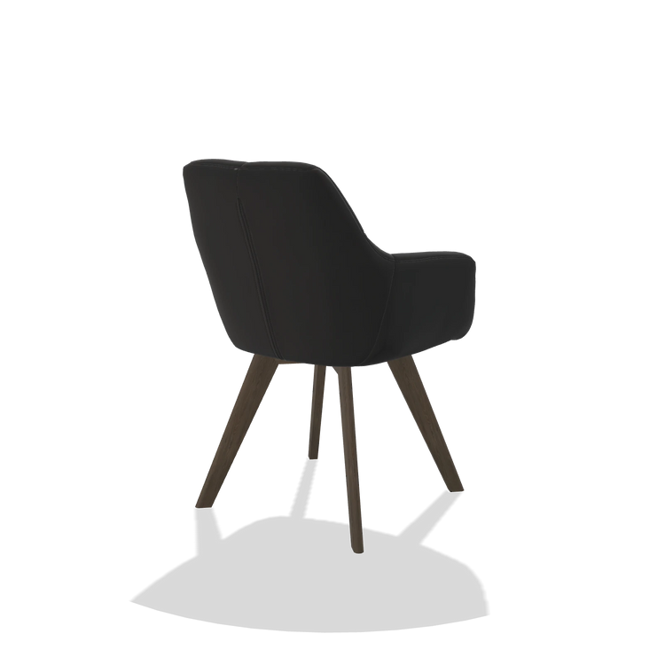 Chaise de salle à manger avec accoudoirs Basil 6624 en Cuir A804 (noir), pieds en noyer, vue de trois-quarts arrière