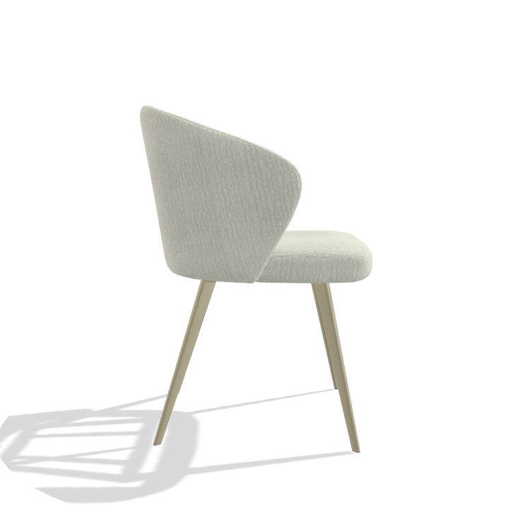 Sedia da pranzo Lisette 6599 in tessuto Energy 101 (grigio chiaro), gambe in champagne, vista laterale