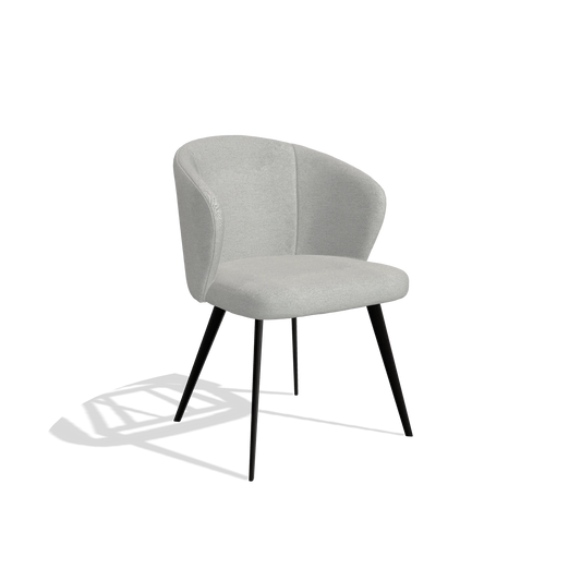 Chaise de salle à manger Lisette 6599 en tissu Sneak 110 (grège), pieds en noir, vue de trois-quarts