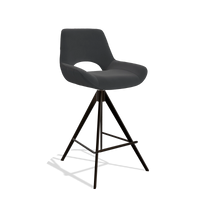 Tabouret de bar Matera 6483 en Cuir B900 (noir), pieds en espresso, vue de trois-quarts