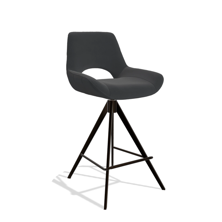 Tabouret de bar Matera 6483 en Cuir B900 (noir), pieds en espresso, vue de trois-quarts