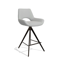 Barhocker Messina 6555 in Leder B904 (Hellgrau), Beine in Espresso, Schrägansicht