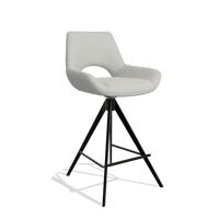 Sgabello da bar Messina 6555 in Pelle B970 (grigio chiaro), gambe in nero, vista angolata
