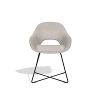 Silla de comedor Milan 6516 en tela Glory 196 (rosa palo), patas en negro, vista frontal