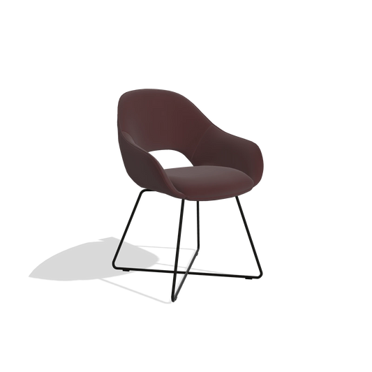 Chaise de salle à manger Milan 6516 en Cuir B938 (chocolat), pieds en noir, vue de trois-quarts