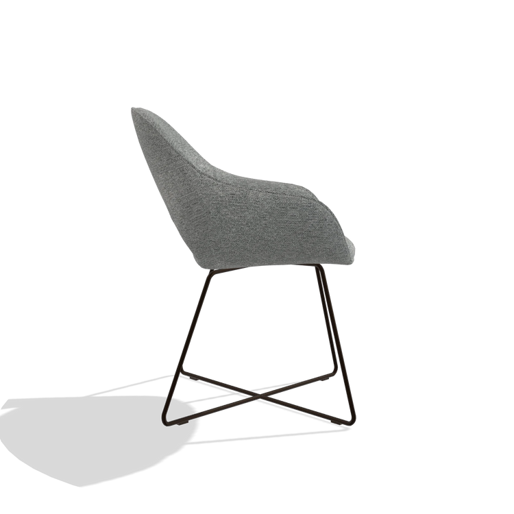 Esszimmerstuhl Milan 6516 in Stoff Mito 97 (Taupe), Beine in Espresso, Seitenansicht