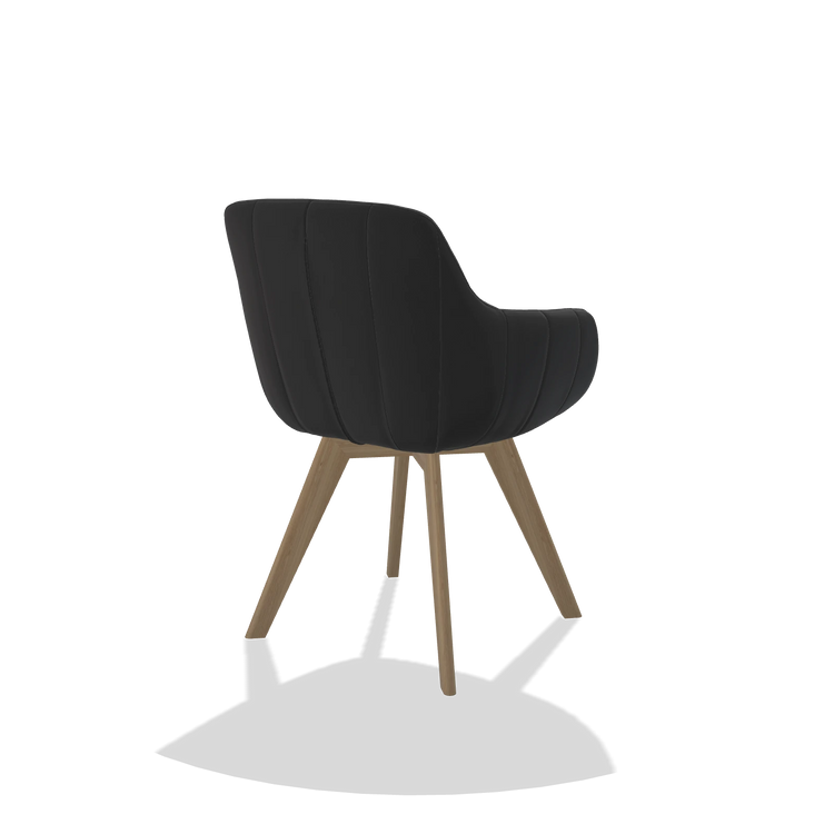 Sedia da pranzo Odille 6578 in Pelle B500 (nero), gambe in naturale, vista posteriore angolata