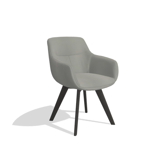 Chaise de salle à manger Odille 6578 en Cuir B967 (grège), pieds en tabac, vue de trois-quarts