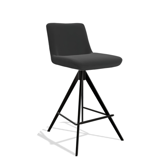Sgabello da bar Universal 6460 in Pelle A804 (nero), gambe in nero, vista angolata