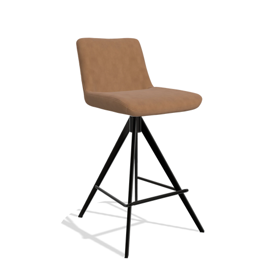 Sgabello da bar Universal 6460 in Pelle B501 (caramello), gambe in nero, vista angolata