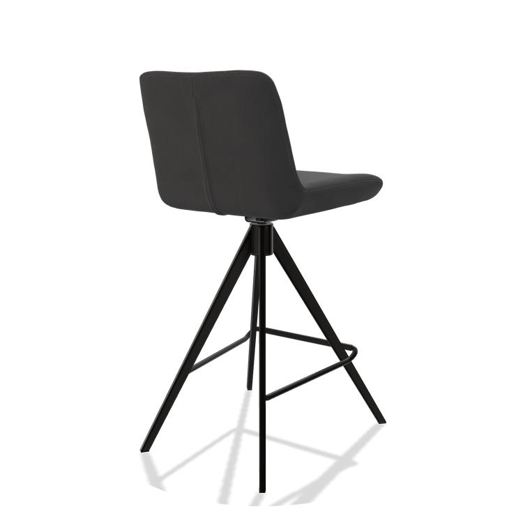 Sgabello da bar Universal 6460 in Pelle B905 (antracite), gambe in nero, vista posteriore angolata